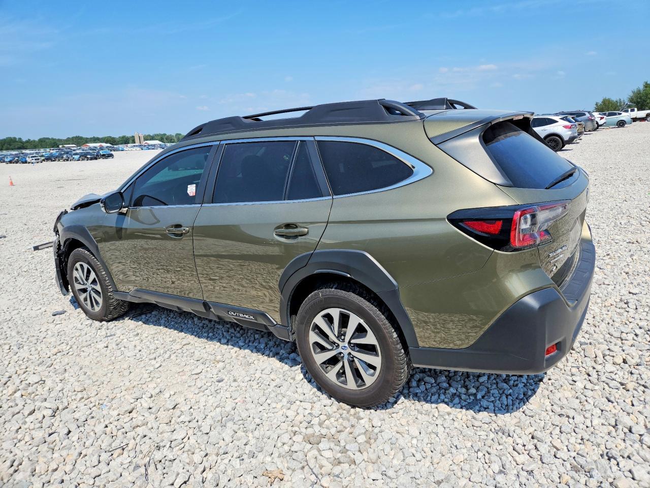 2023 Subaru Outback Premium - Фото 2
