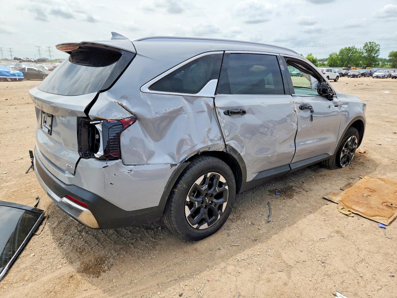 2024 Kia Sorento S - Фото 3