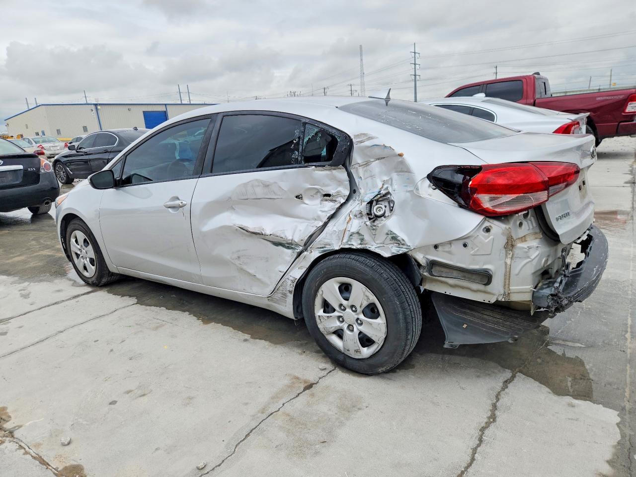 2017 Kia Forte Lx - Фото 2