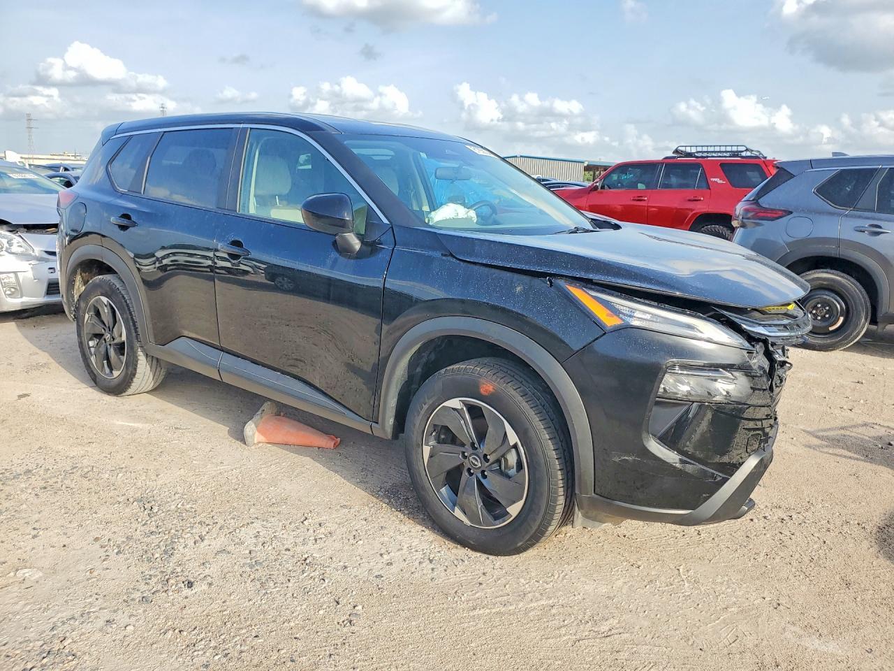 2025 Nissan Rogue Sv - Image 4