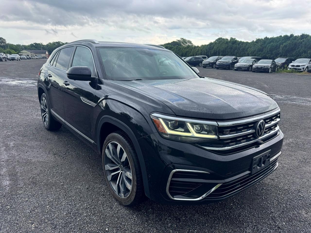 2023 Volkswagen Atlas Cross Sport Sel Premium R-Line - Image 4