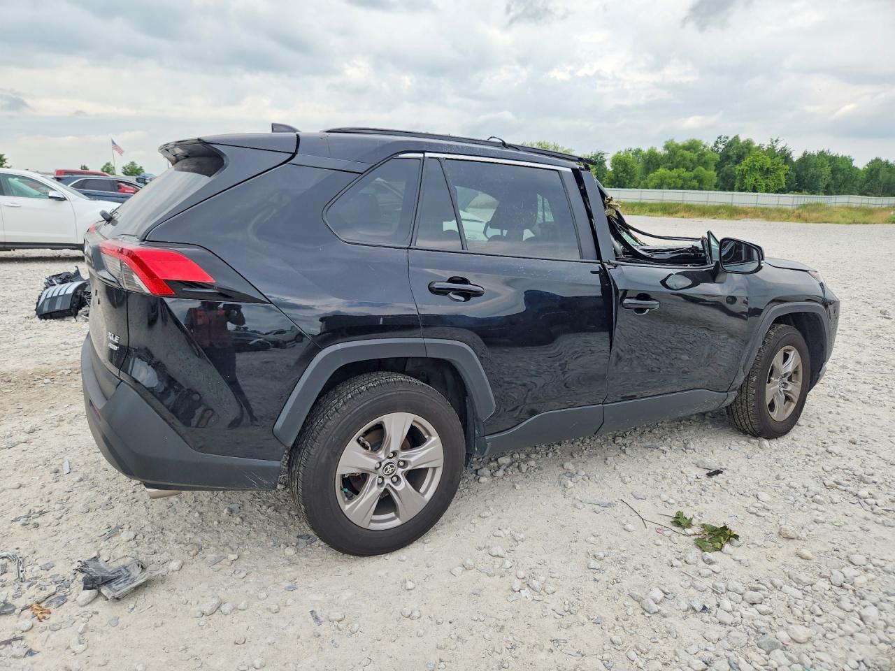 2025 Toyota Rav4 Xle - Фото 3