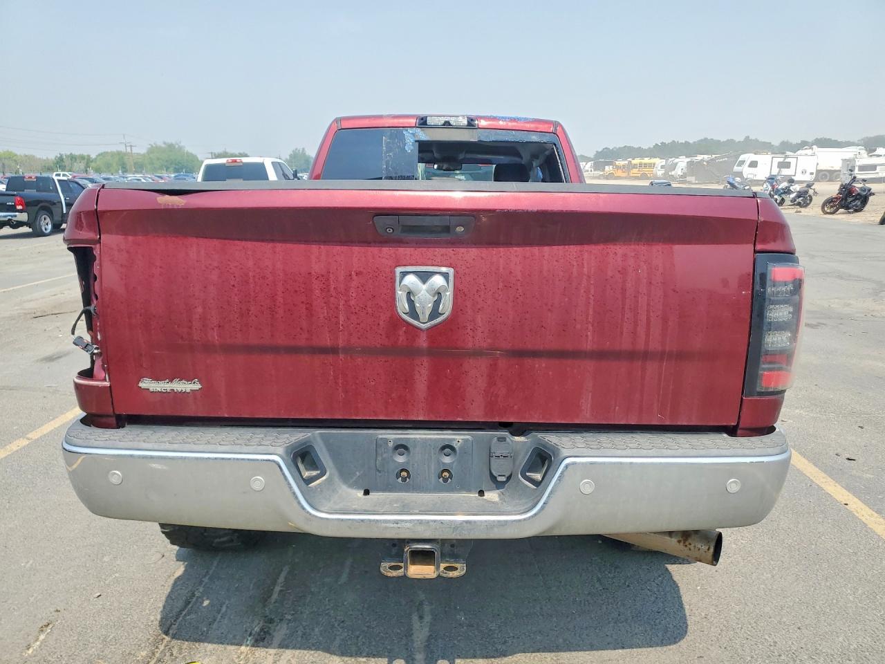 2018 Ram 3500 Laramie - Image 6