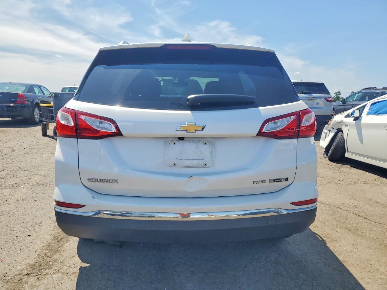 2018 Chevrolet Equinox Premier - Фото 6