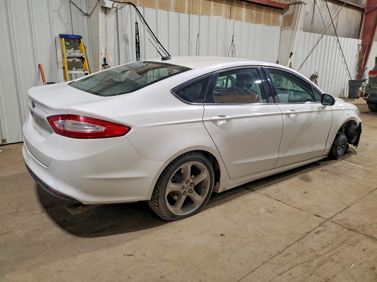 2015 Ford Fusion Se - Фото 3