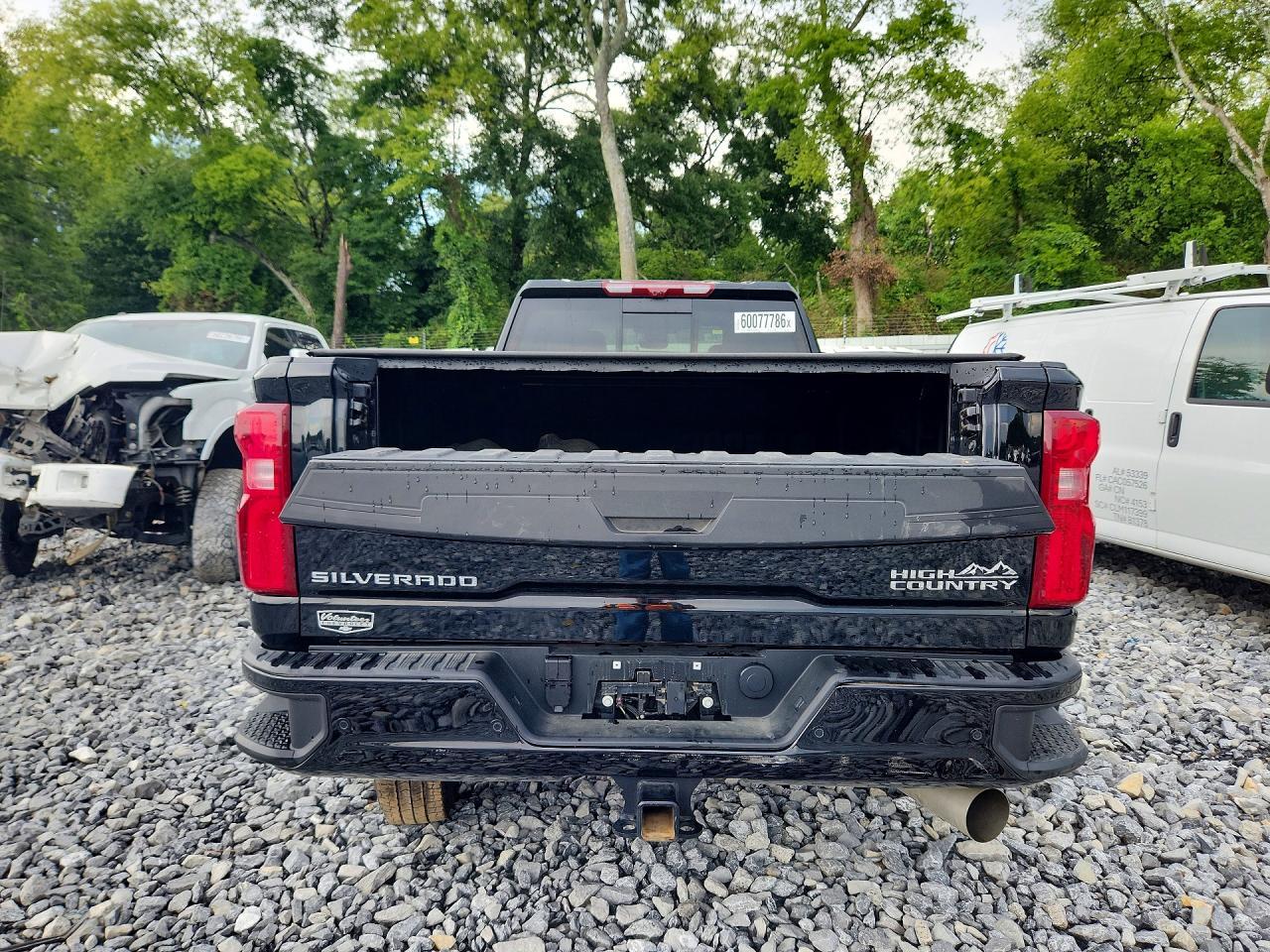 2026 Chevrolet Silverado K3500 High Country - Image 6