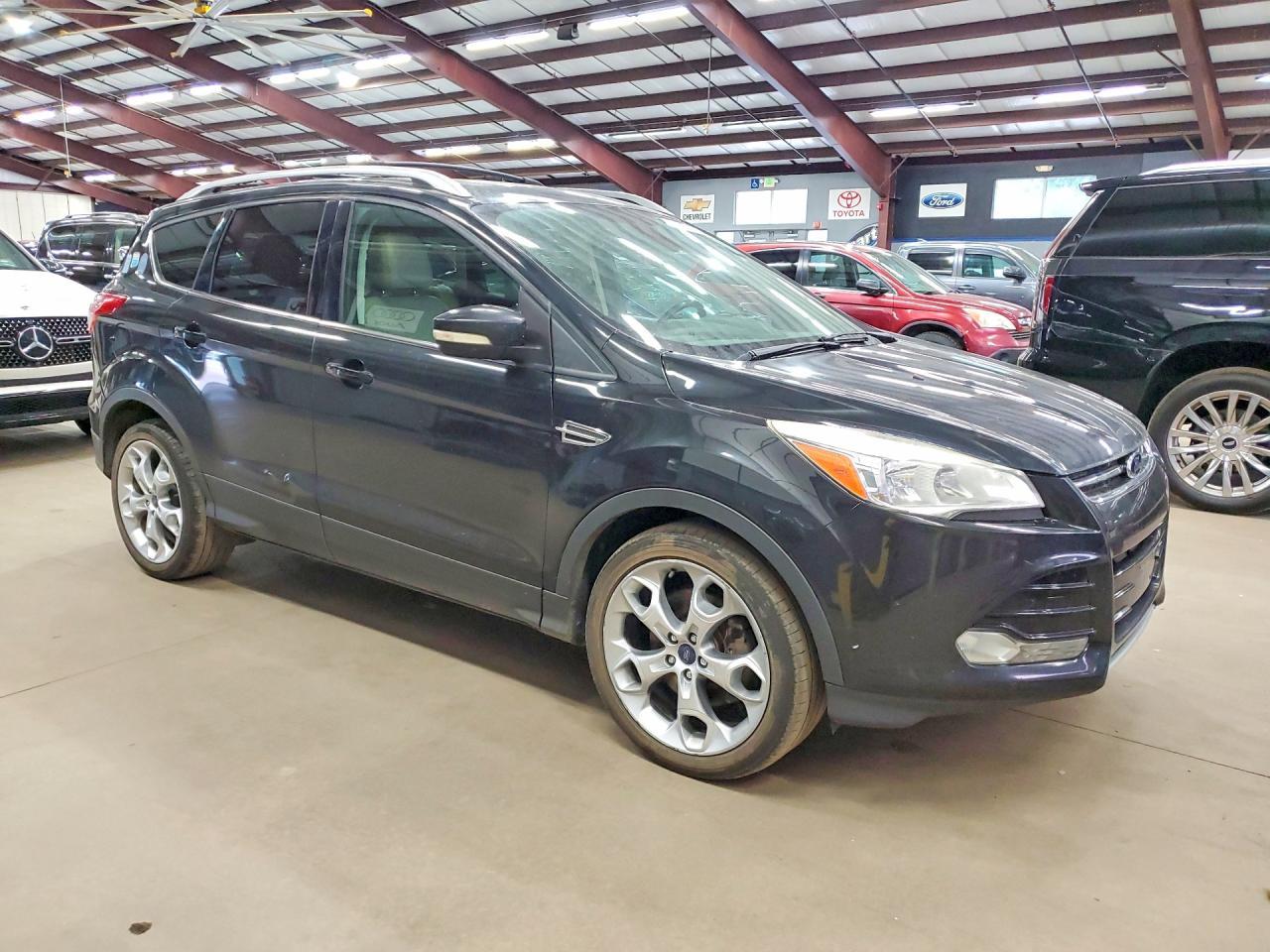 2014 Ford Escape Titanium - Image 4