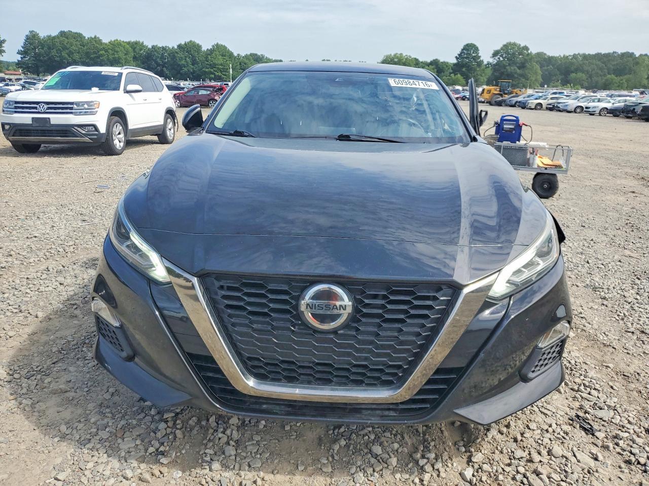 2021 Nissan Altima Sr - Фото 5