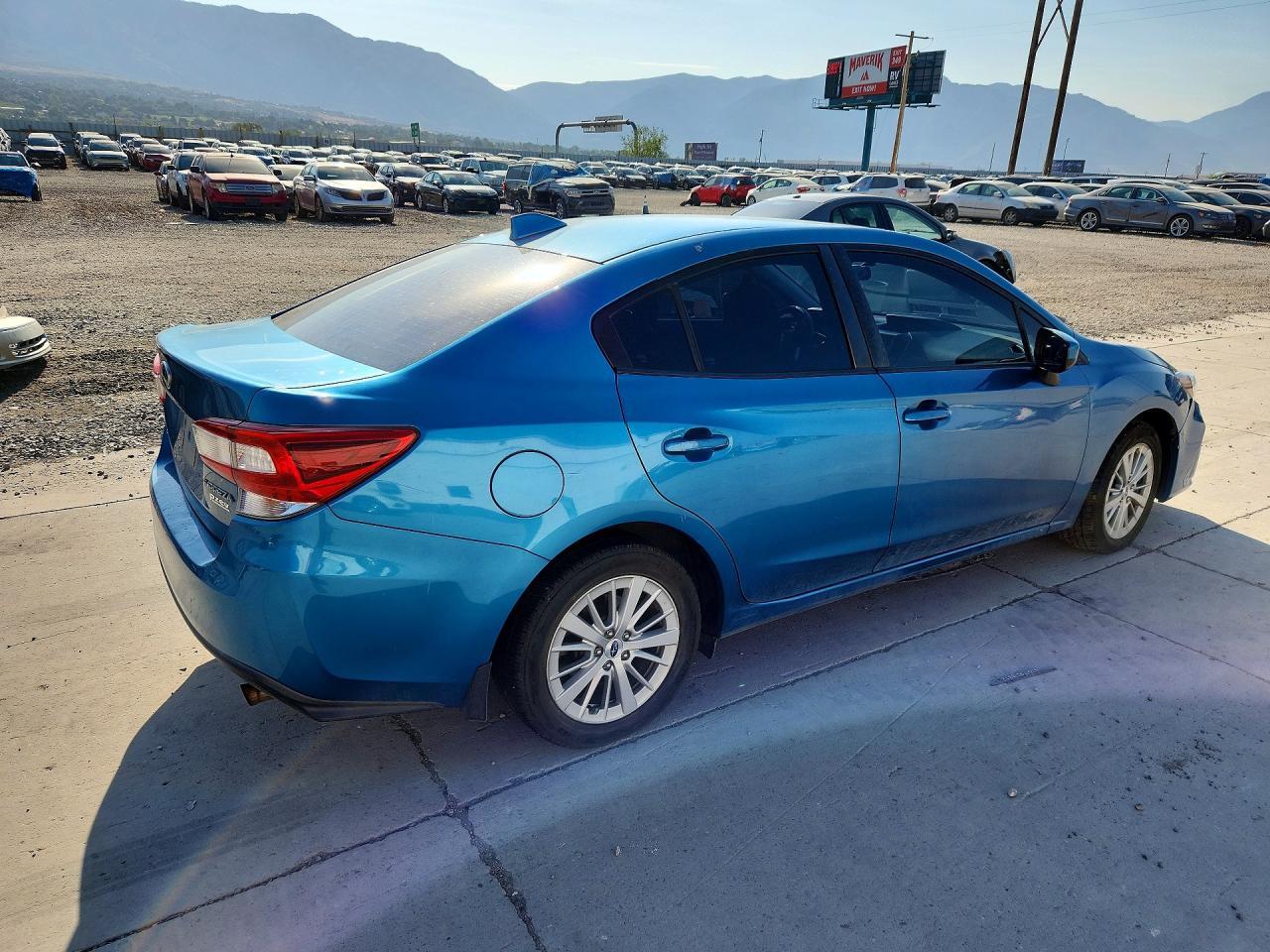 2017 Subaru Impreza Premium - Фото 3