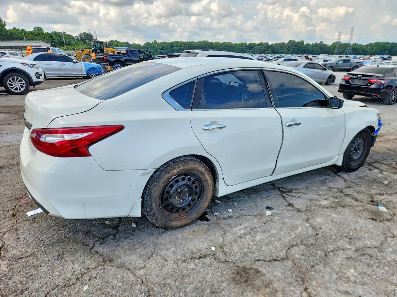 2016 Nissan Altima 2.5 S - Фото 3