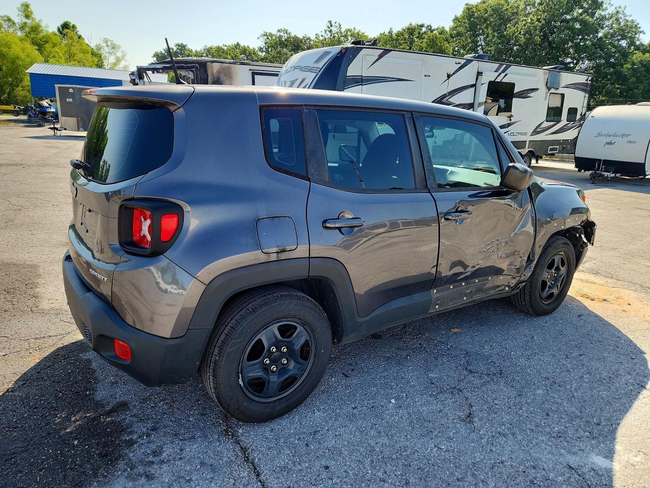 2016 Jeep Renegade Sport - Фото 3