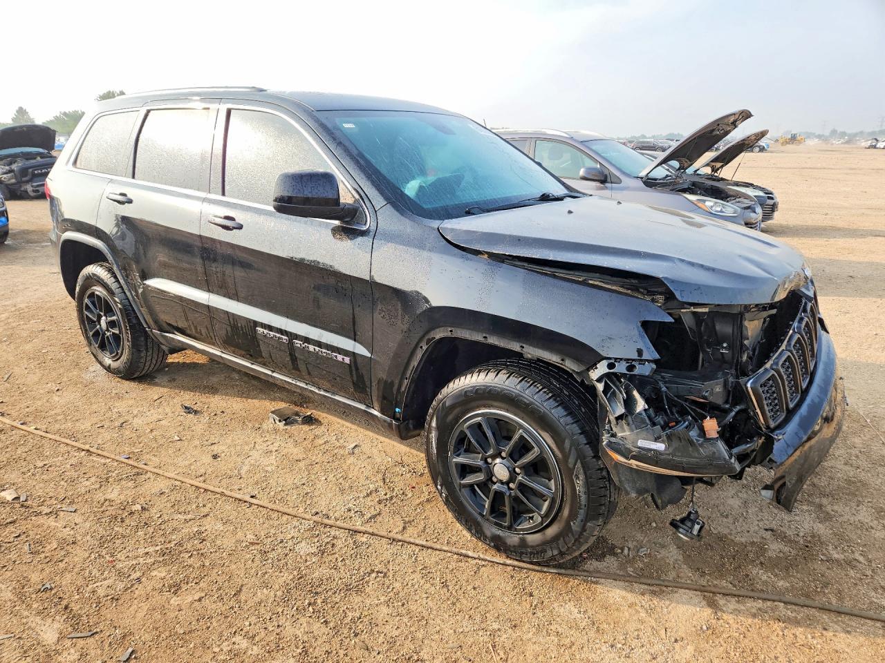 2018 Jeep Grand Cherokee Laredo - Image 4