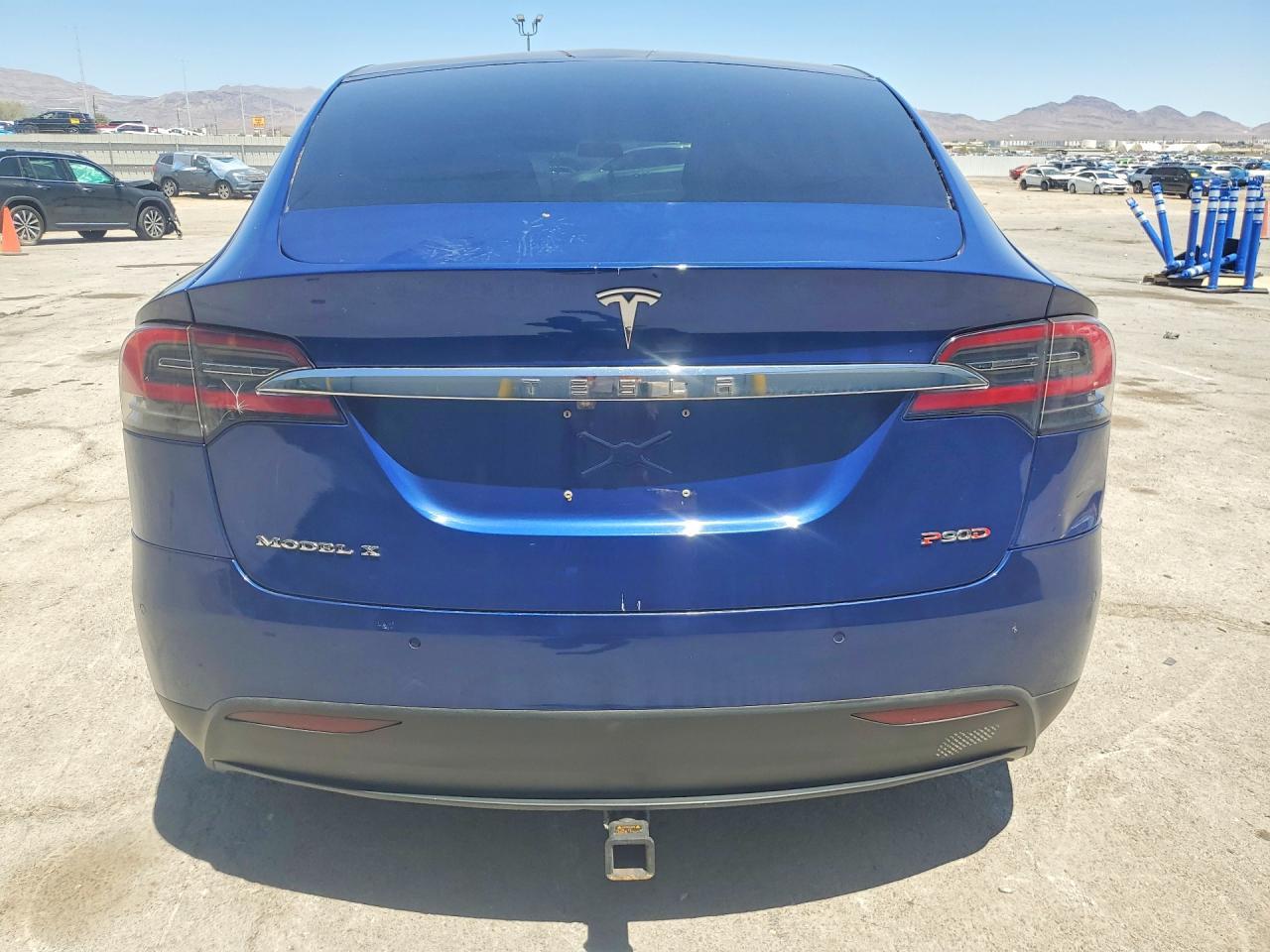 2016 Tesla Model X - Фото 6