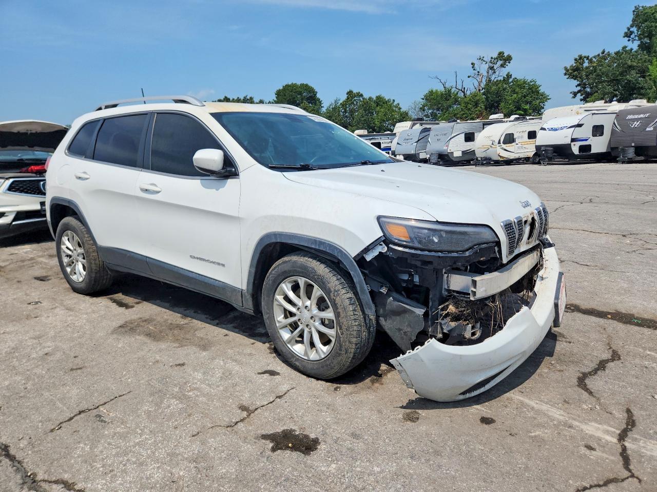 2019 Jeep Cherokee Latitude - Image 4