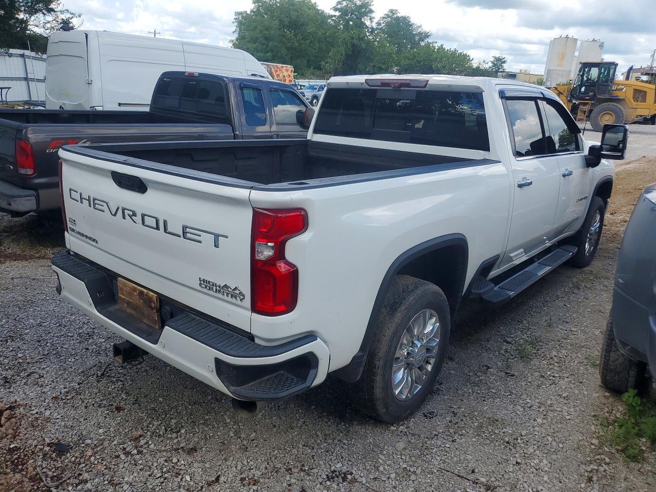 2020 Chevrolet Silverado K2500 High Country - Фото 3