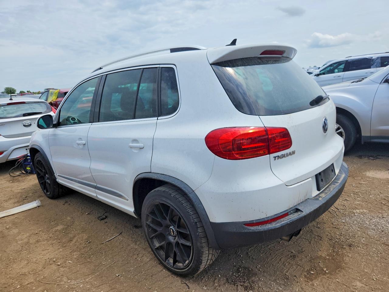 2014 Volkswagen Tiguan S/Se/Sel/R-Line - Фото 2
