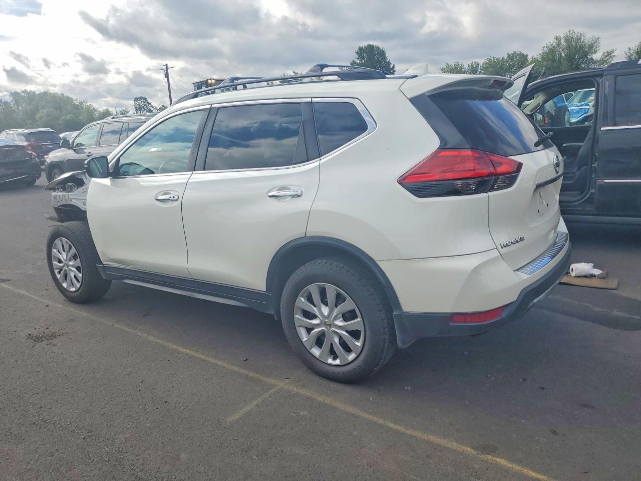 2017 Nissan Rogue Sv - Фото 2