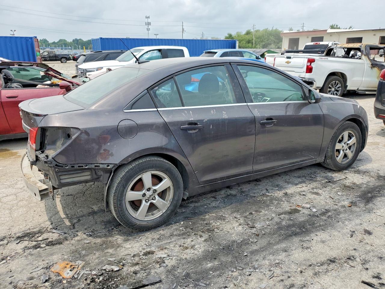 2013 Chevrolet Cruze Lt - Image 3