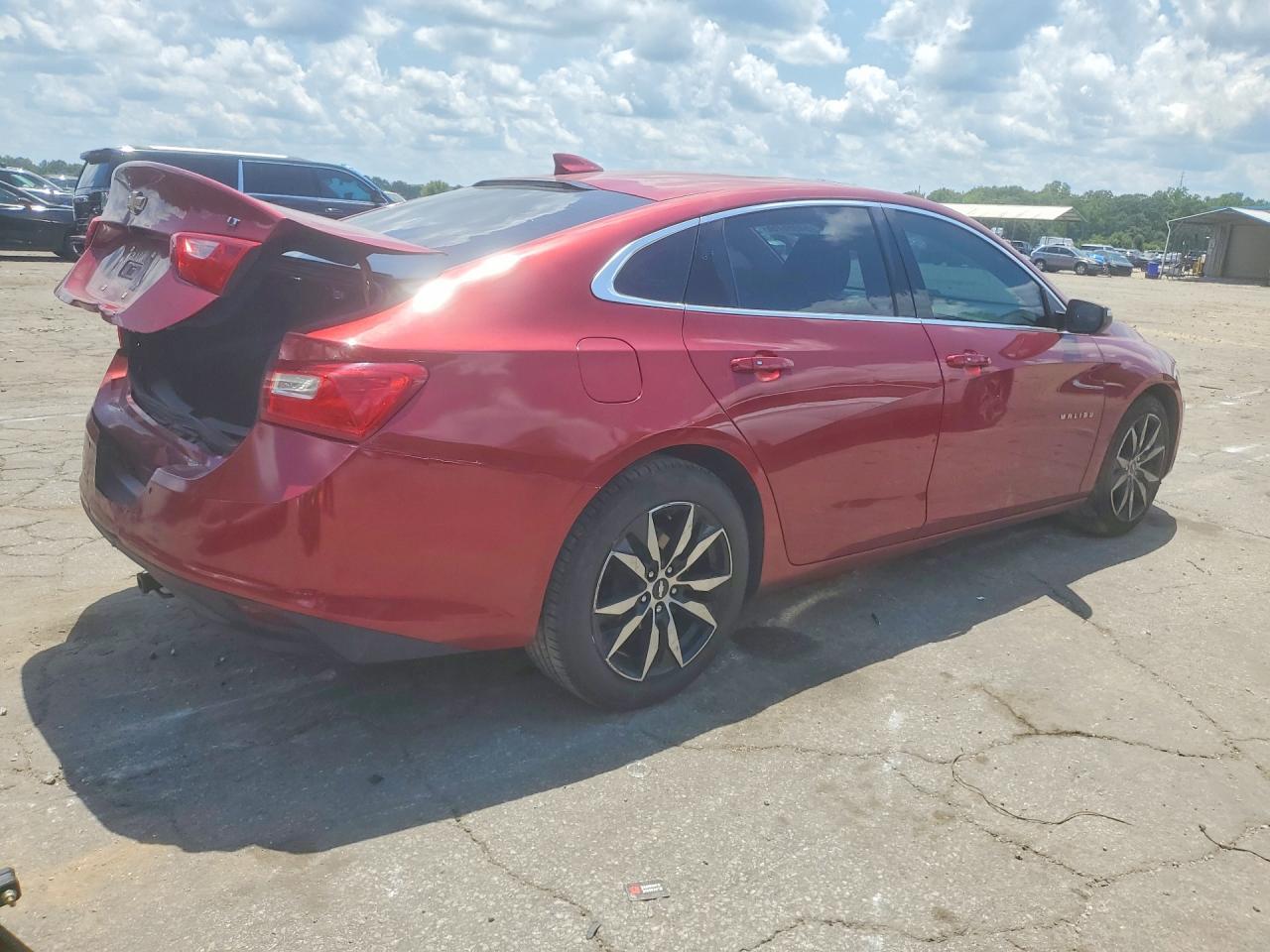 2018 Chevrolet Malibu Lt - Image 3
