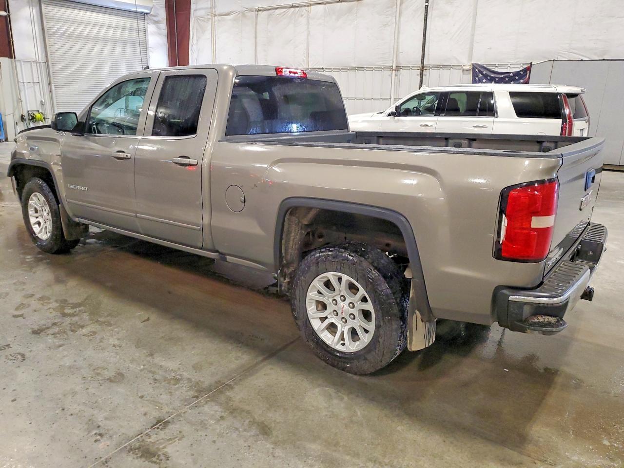 2017 GMC Sierra K1500 Sle - Фото 2