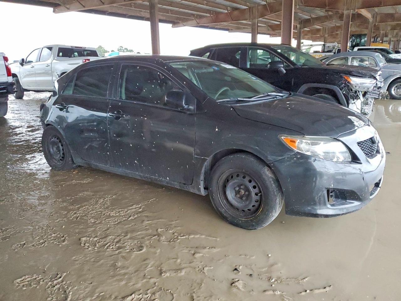 2010 Toyota Corolla Le - Фото 4