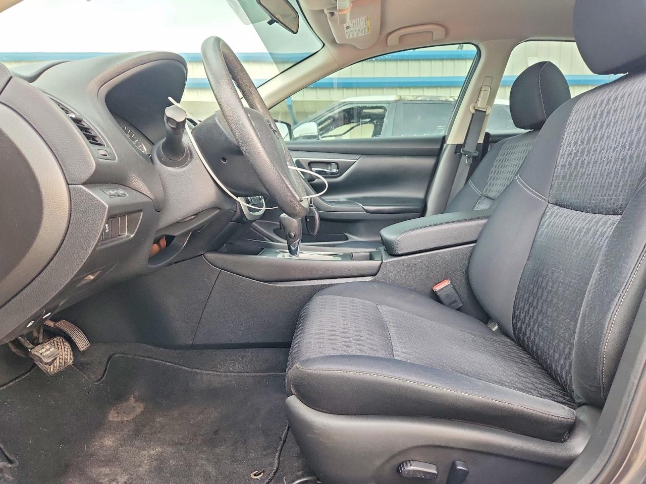 2016 Nissan Altima 2.5 S - Фото 7