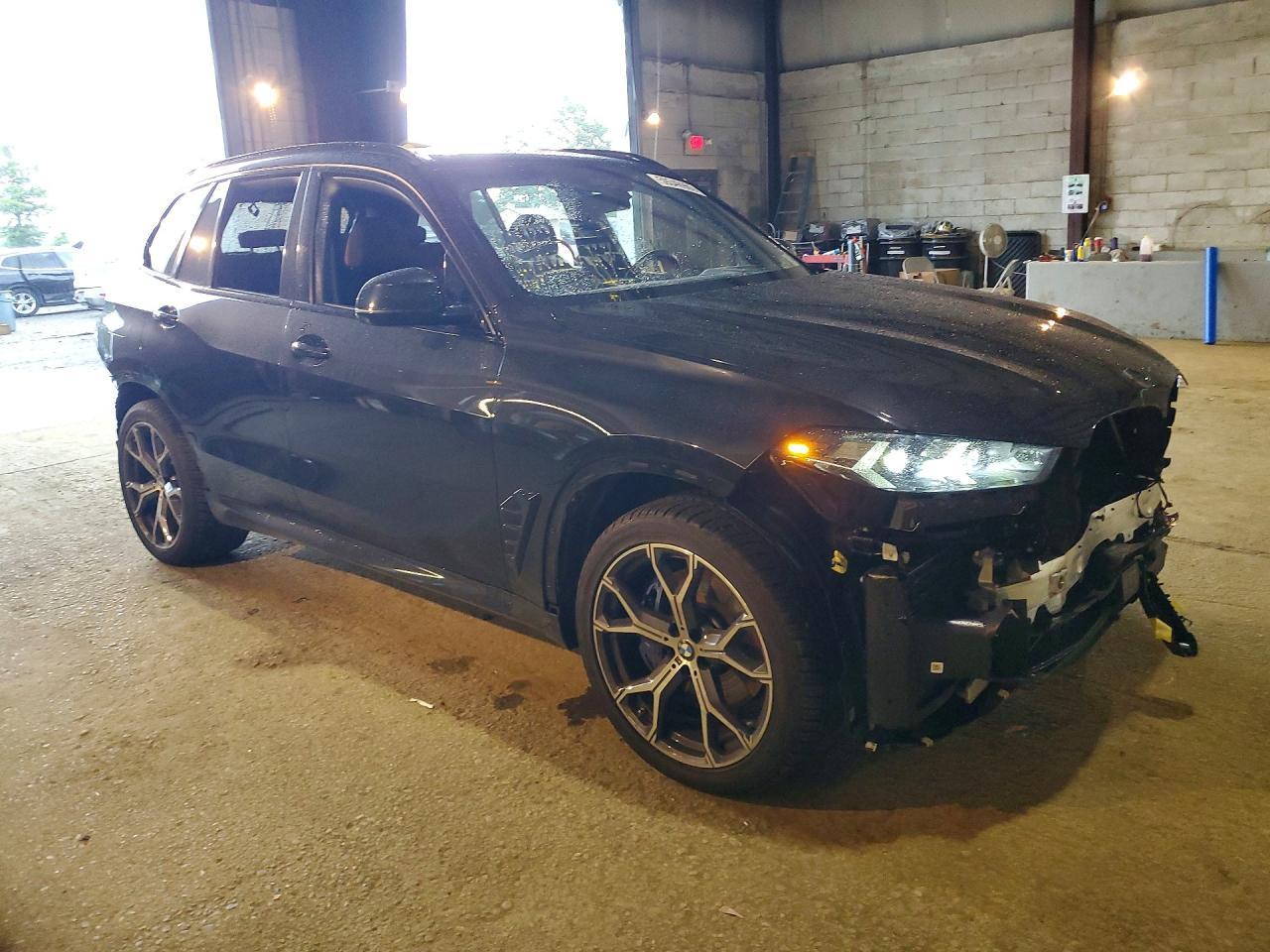 2025 BMW X5 xDrive40I - Фото 4