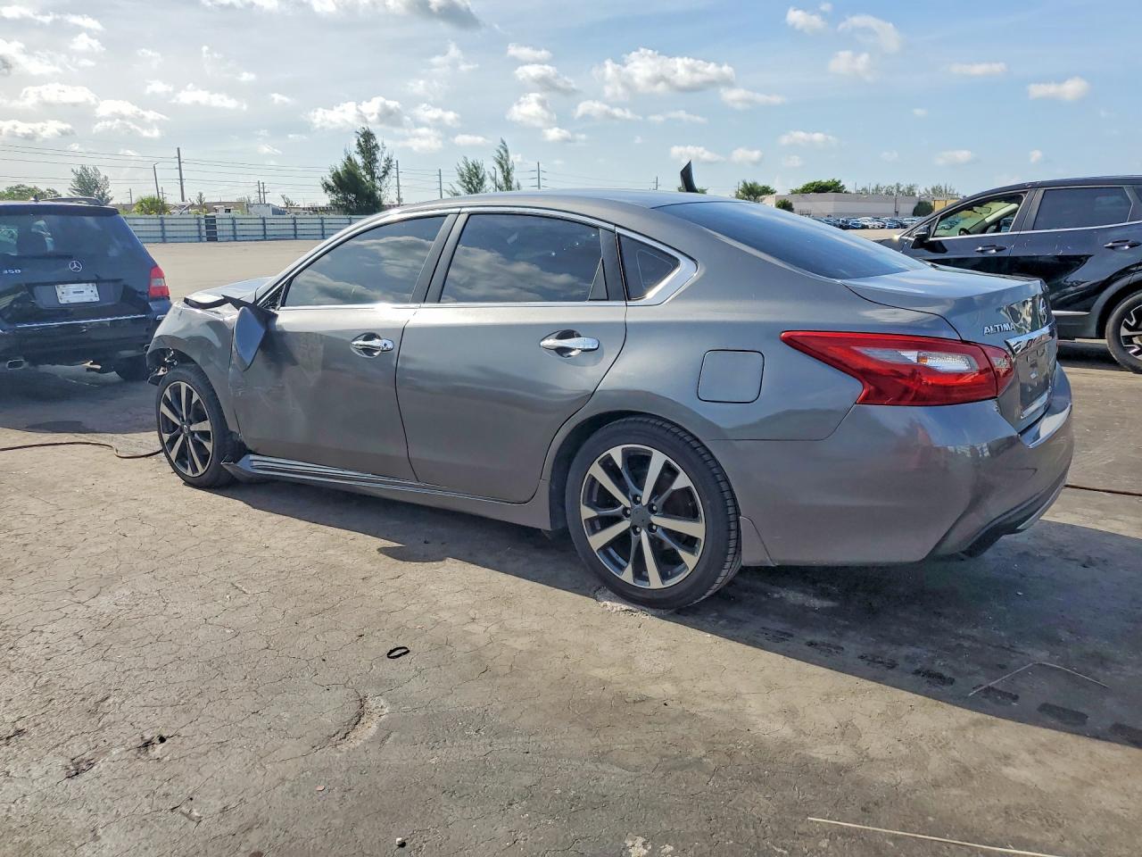 2018 Nissan Altima 2.5 S - Image 2