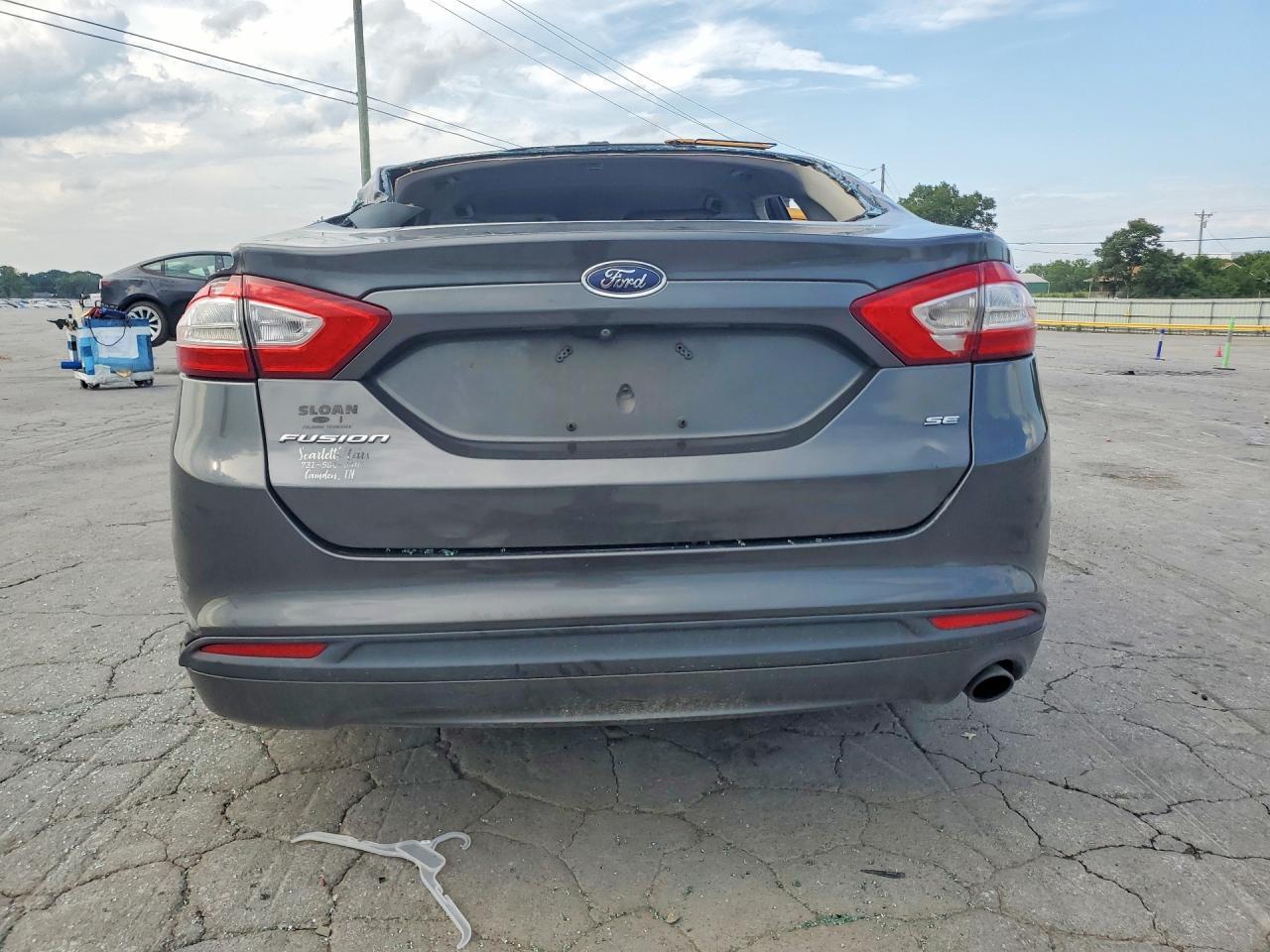 2015 Ford Fusion Se - Фото 6