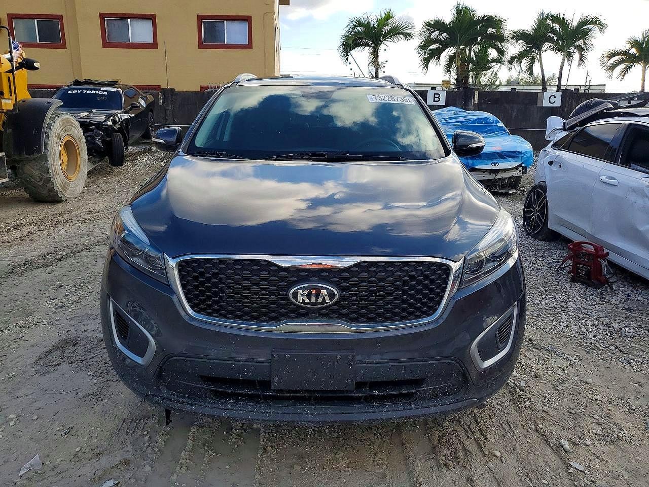2018 Kia Sorento Lx - Image 5