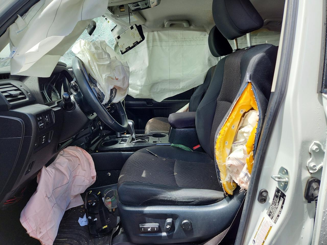 2018 Toyota 4Runner Sr5 - Image 7