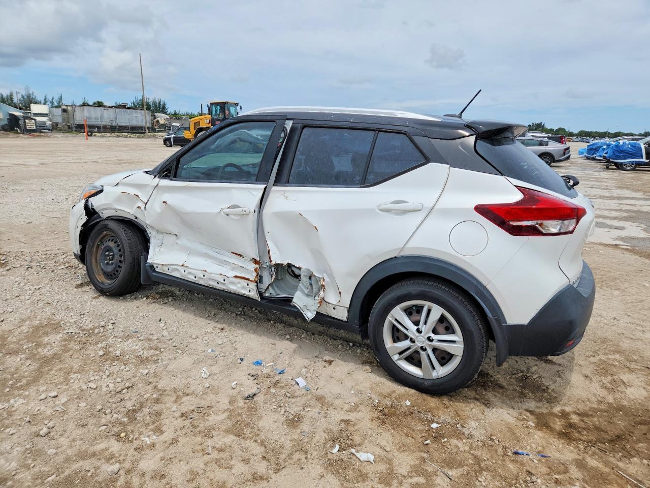 2019 Nissan Kicks Sv - Фото 2