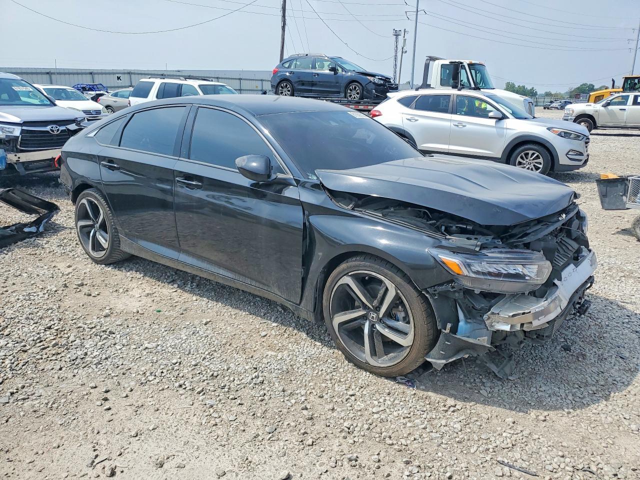 2019 Honda Accord Sport - Image 4