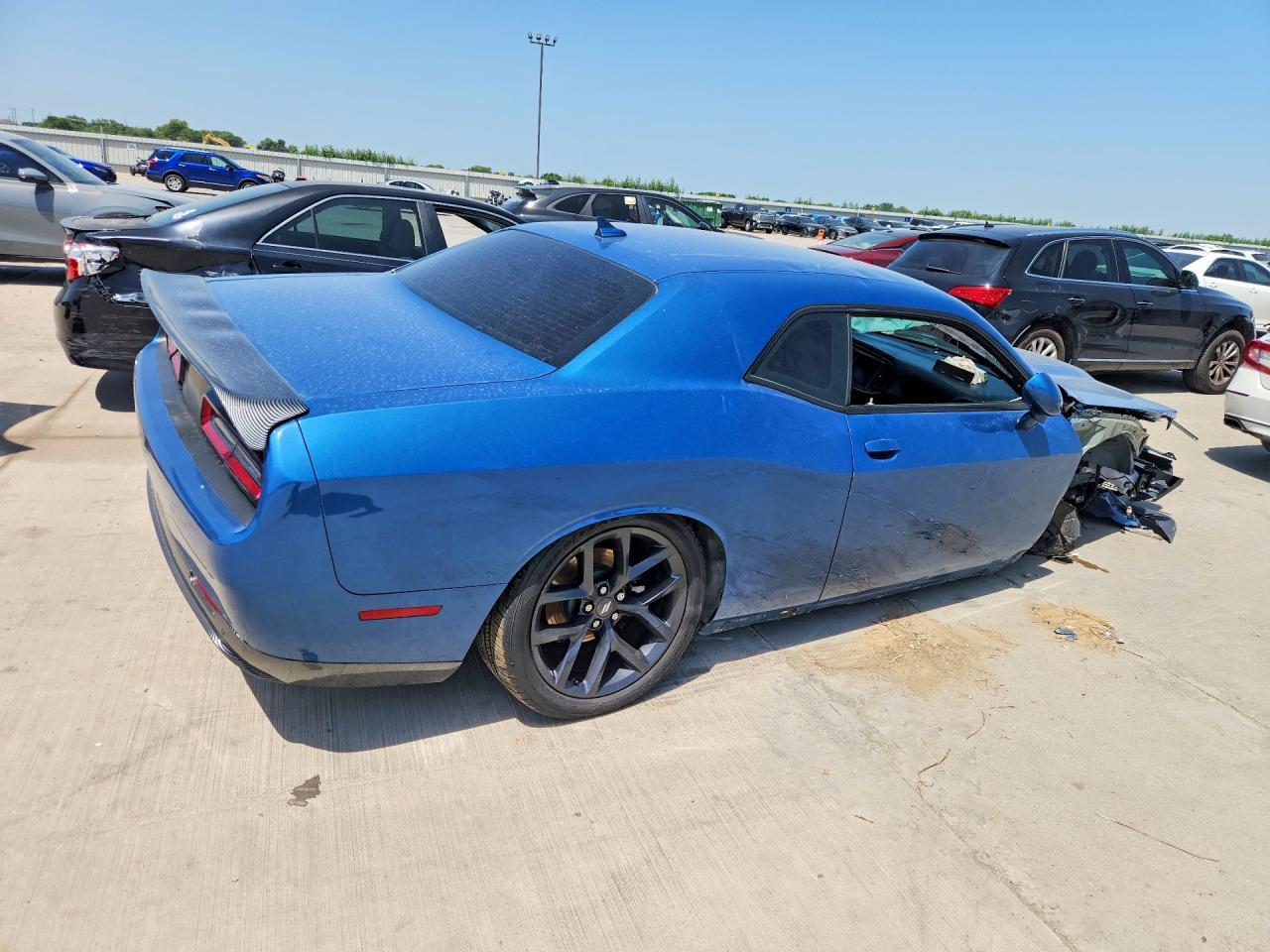 2022 Dodge Challenger R/T - Фото 3