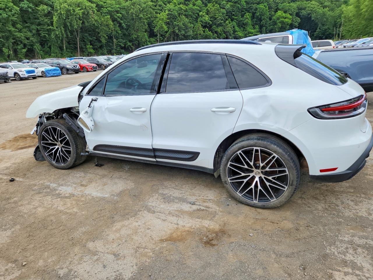 2022 Porsche Macan - Фото 2