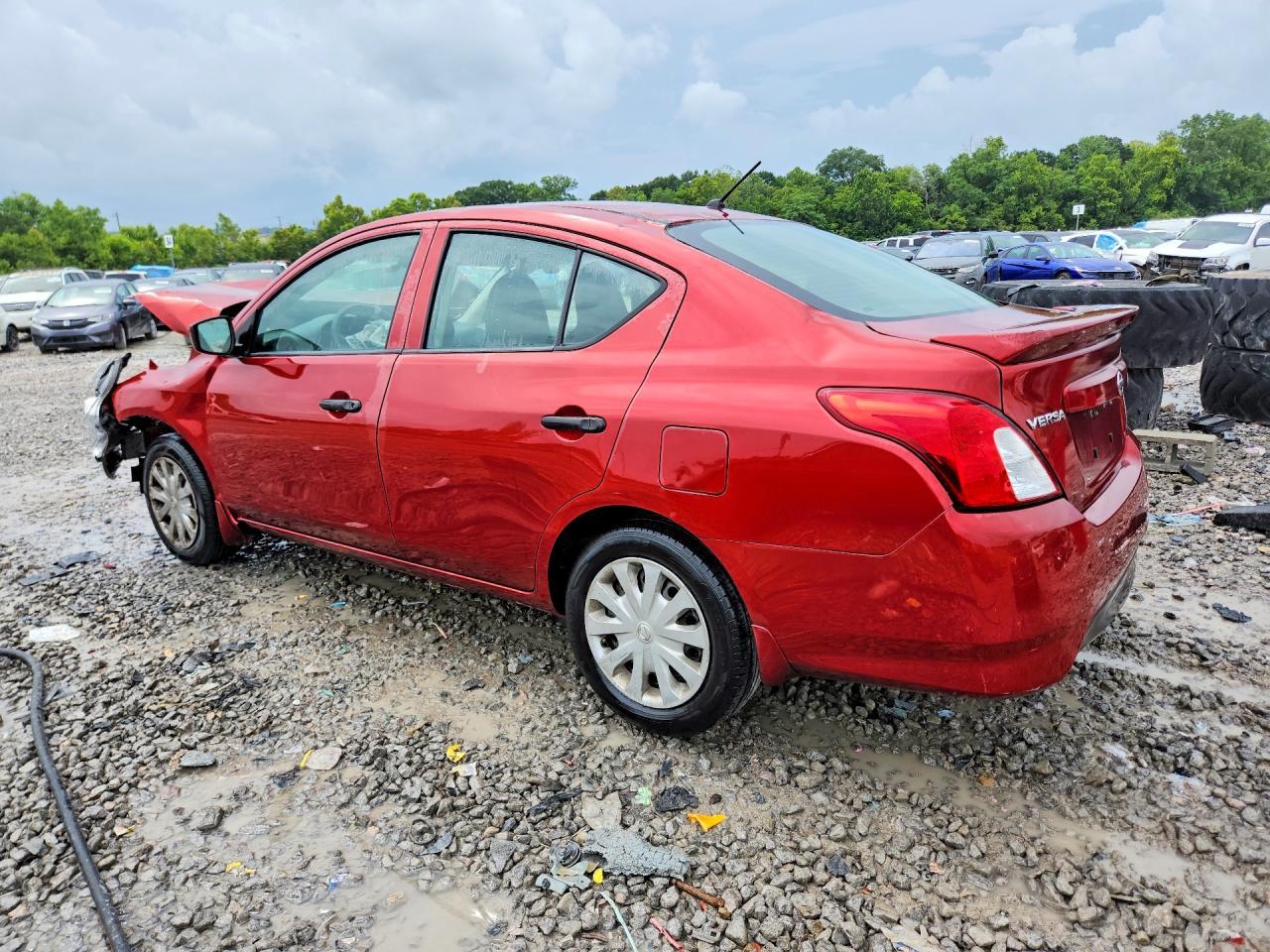 2017 Nissan Versa 1.6 S Plus - Фото 2