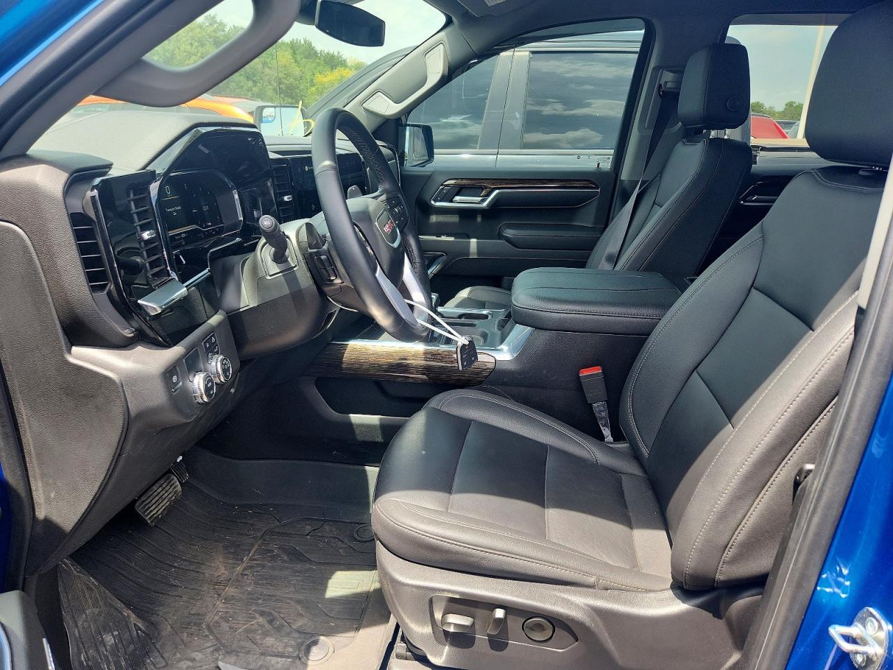 2023 GMC Sierra C1500 Elevation - Фото 7