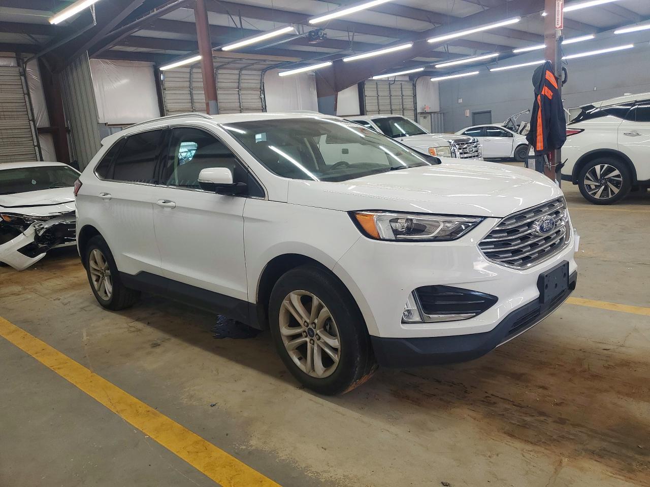 2019 Ford Edge Sel - Фото 4