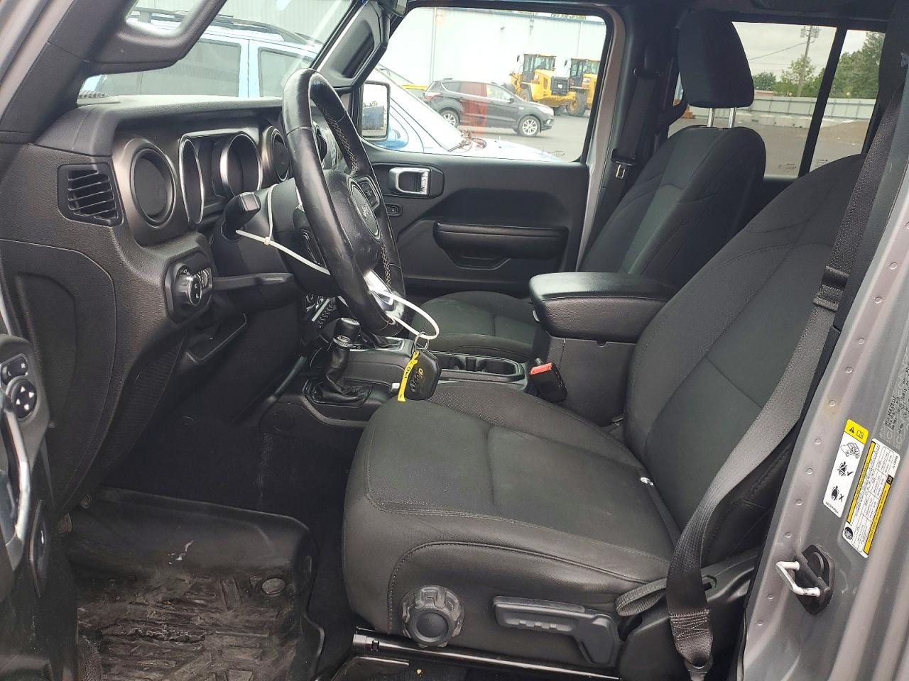 2020 Jeep Gladiator Sport - Фото 7