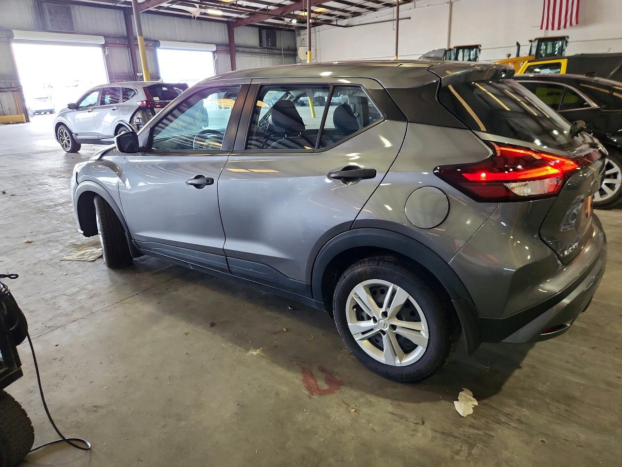 2023 Nissan Kicks S - Фото 2