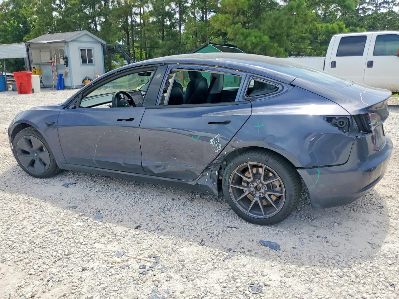 2023 Tesla Model 3 - Фото 2