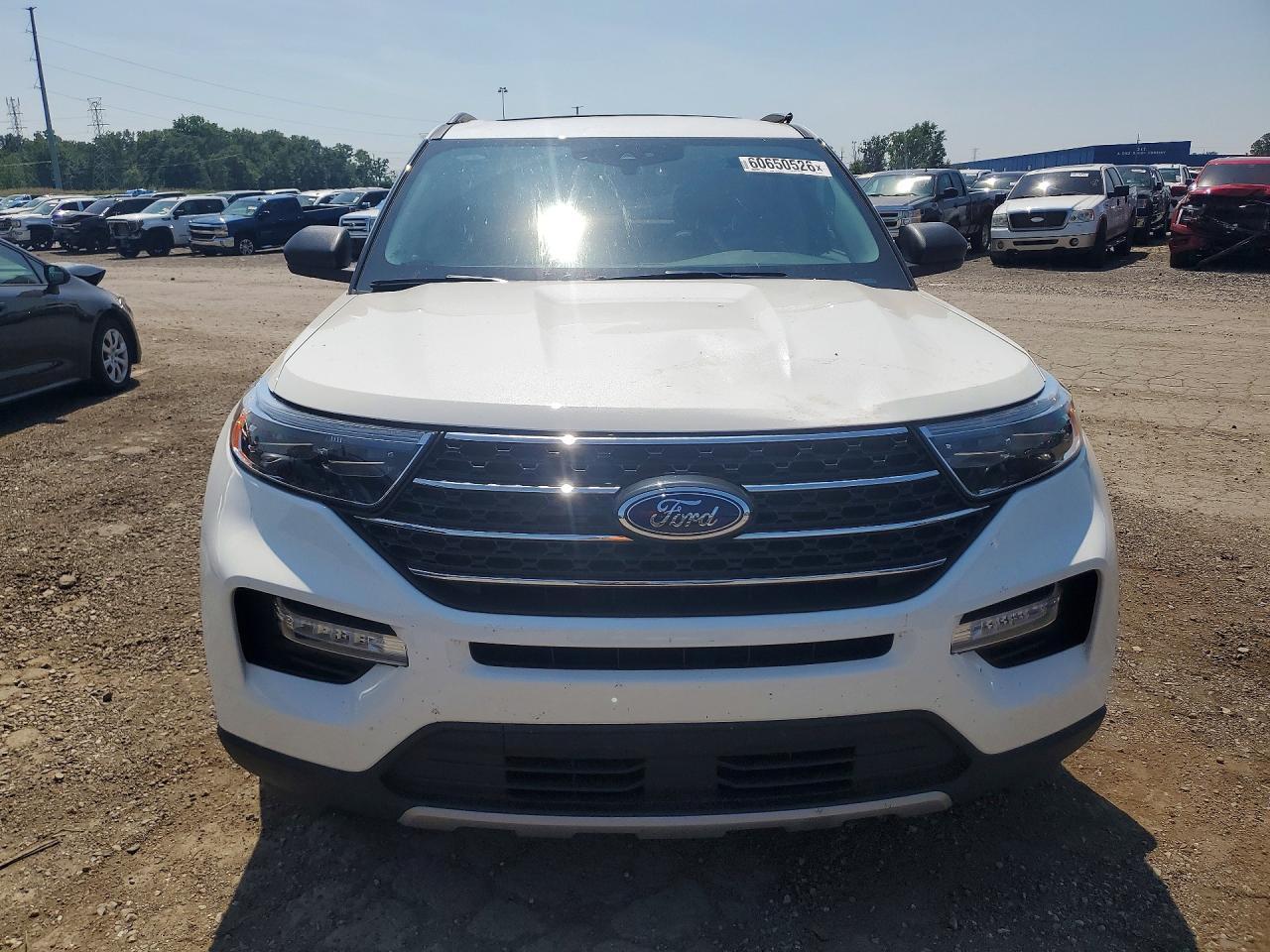 2023 Ford Explorer Xlt - Фото 5