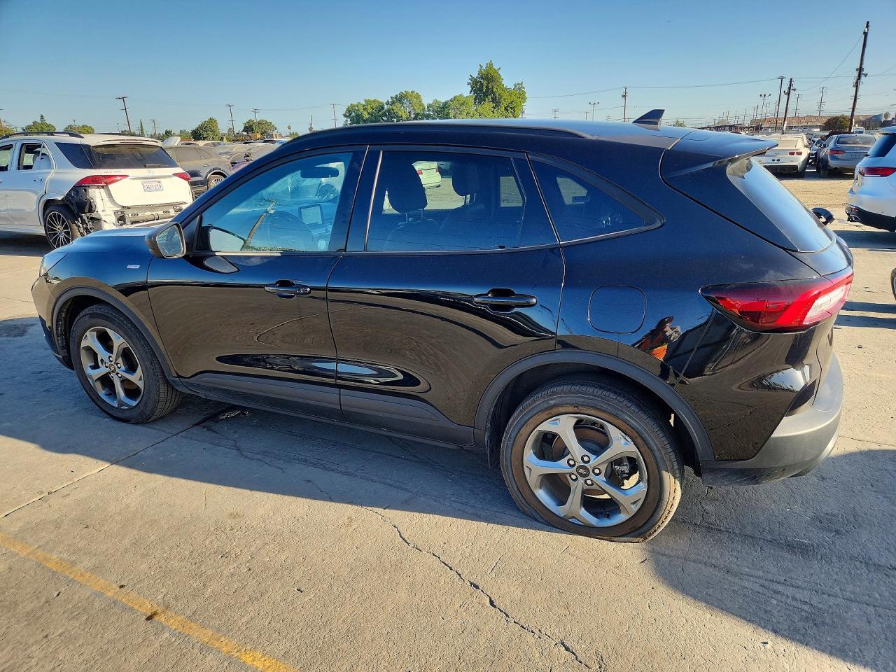 2025 Ford Escape St Line - Фото 2