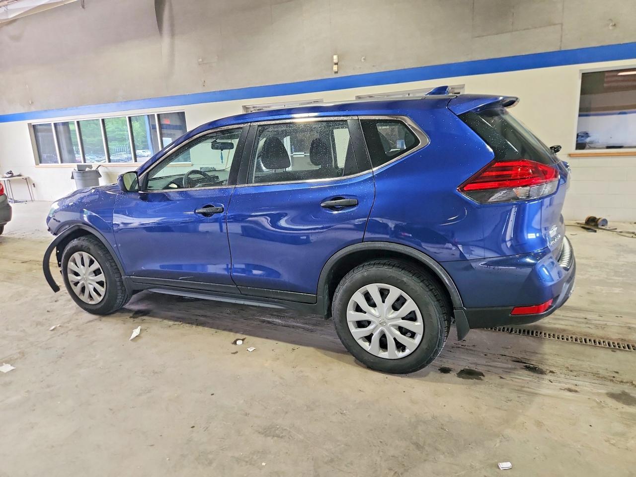 2017 Nissan Rogue S - Image 2