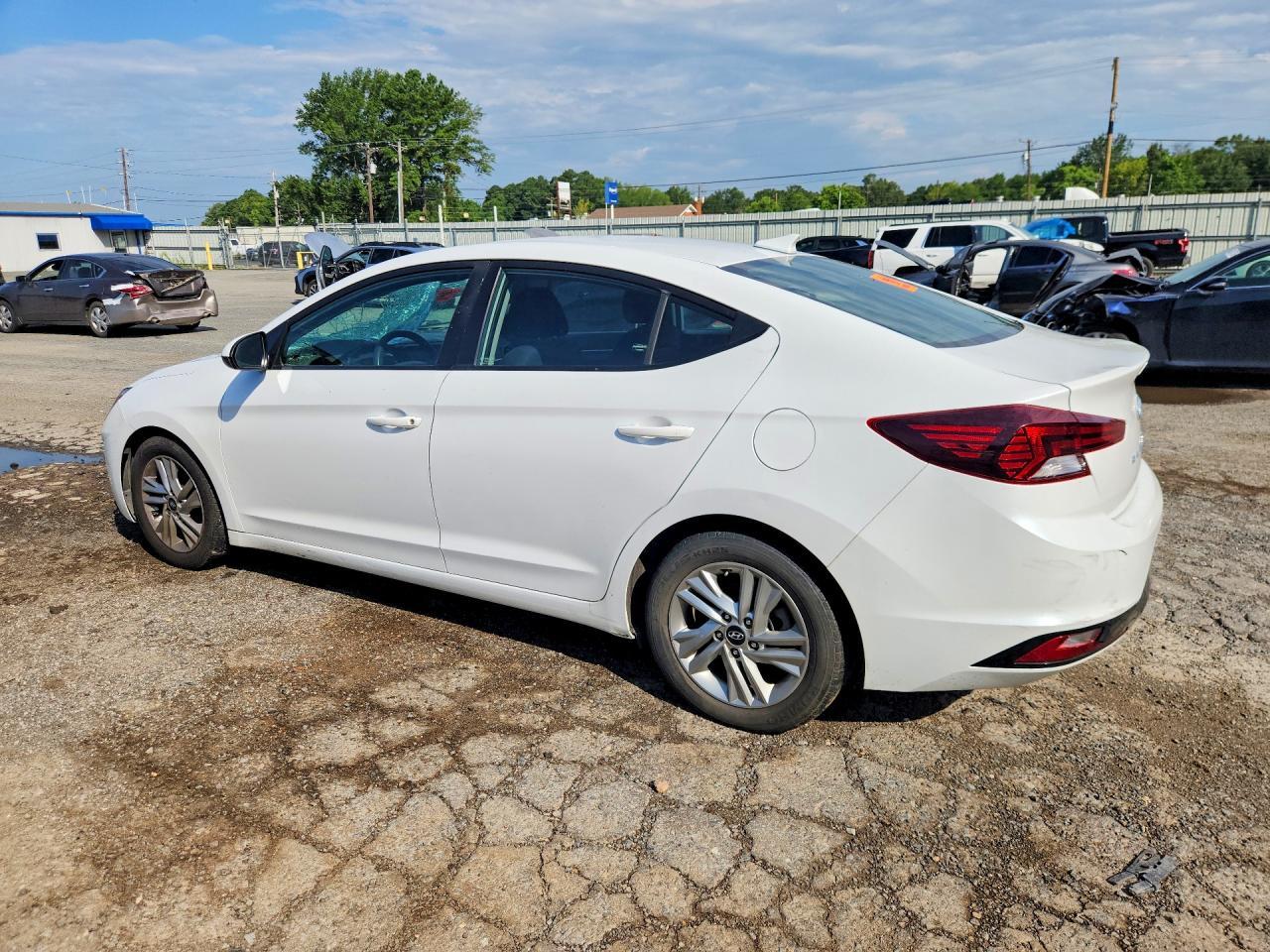 2020 Hyundai Elantra Sel - Image 2
