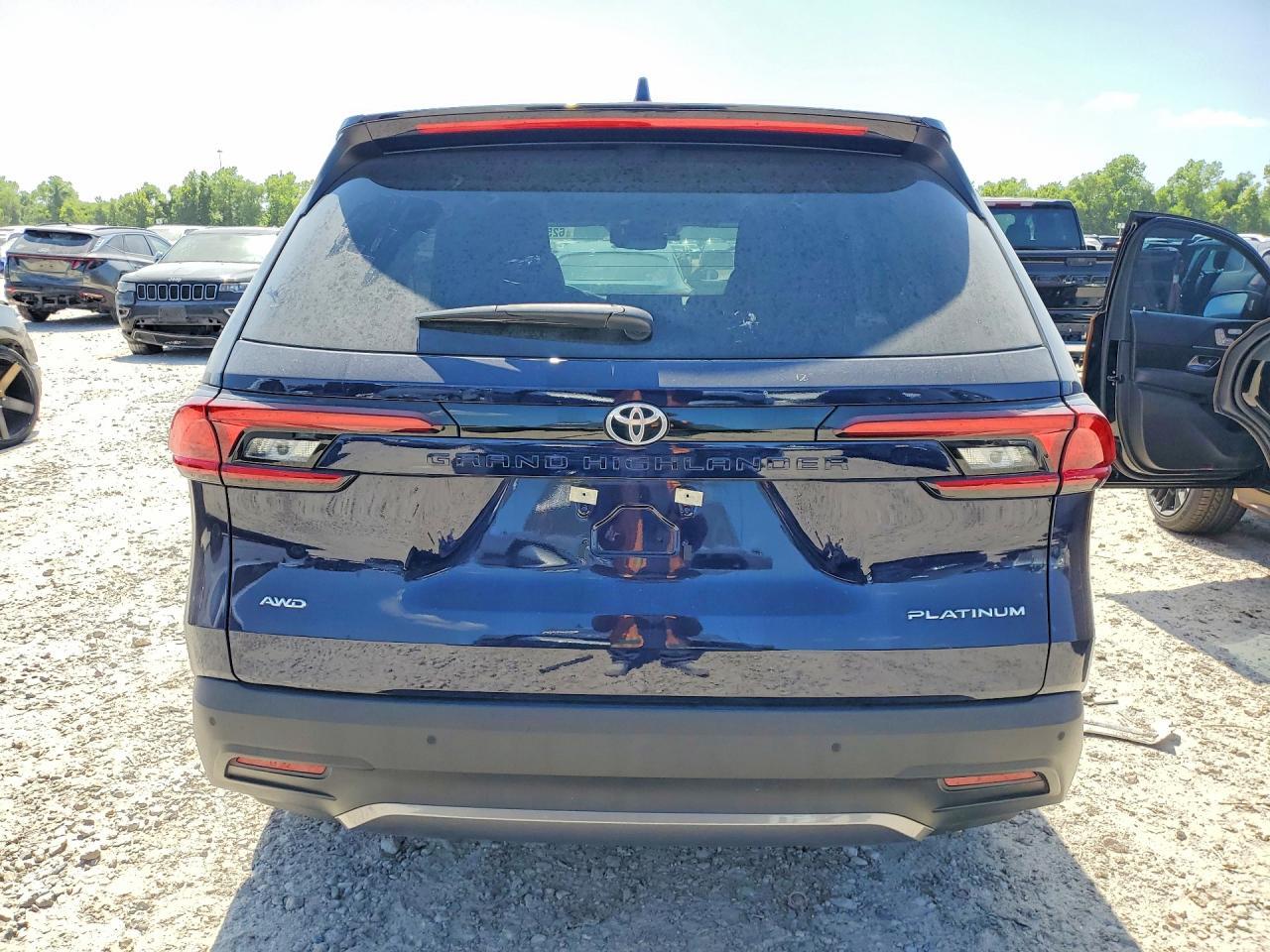 2025 Toyota Grand Highlander Platinum - Фото 6