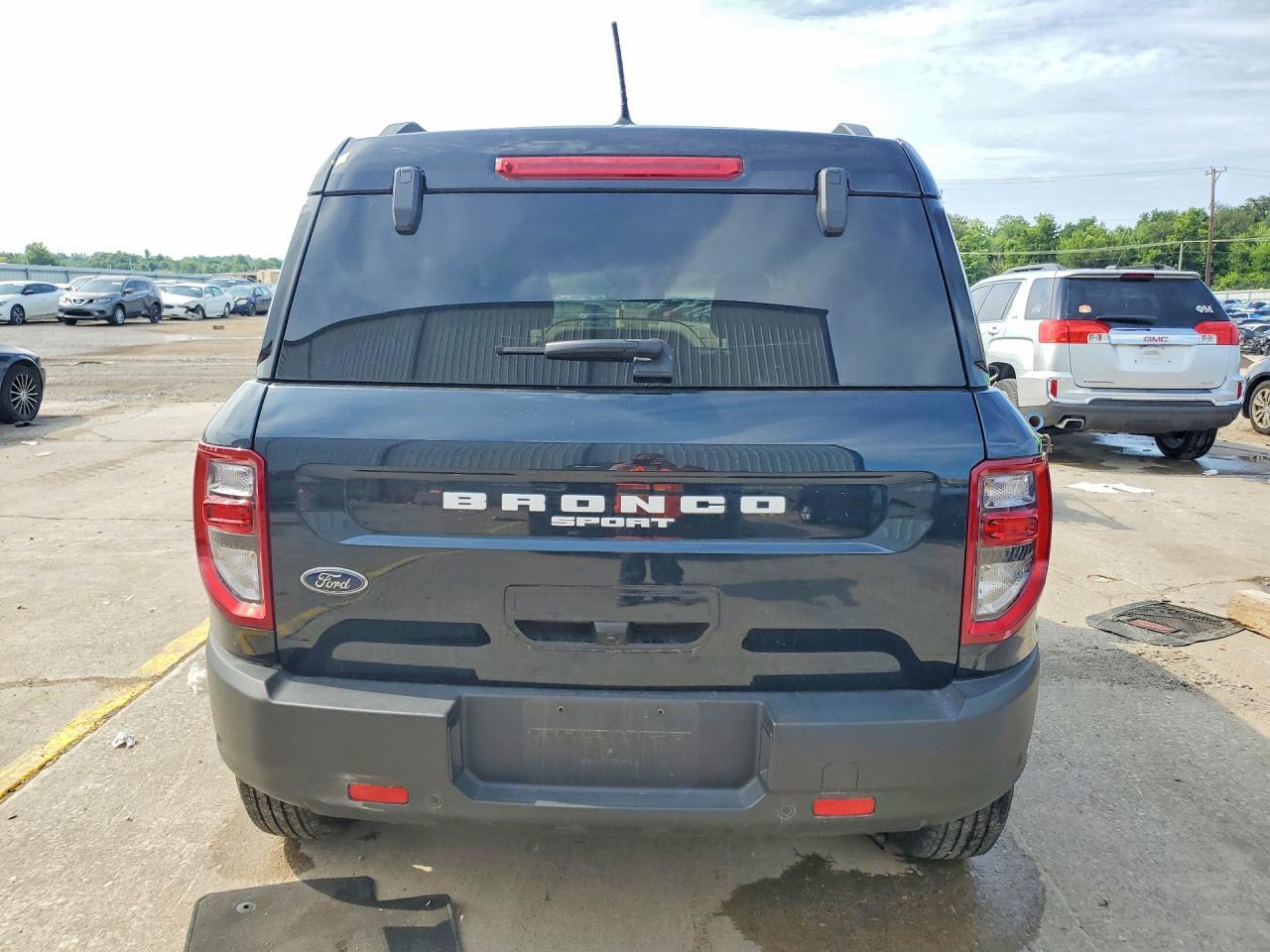 2023 Ford Bronco Sport Outer Banks - Image 6