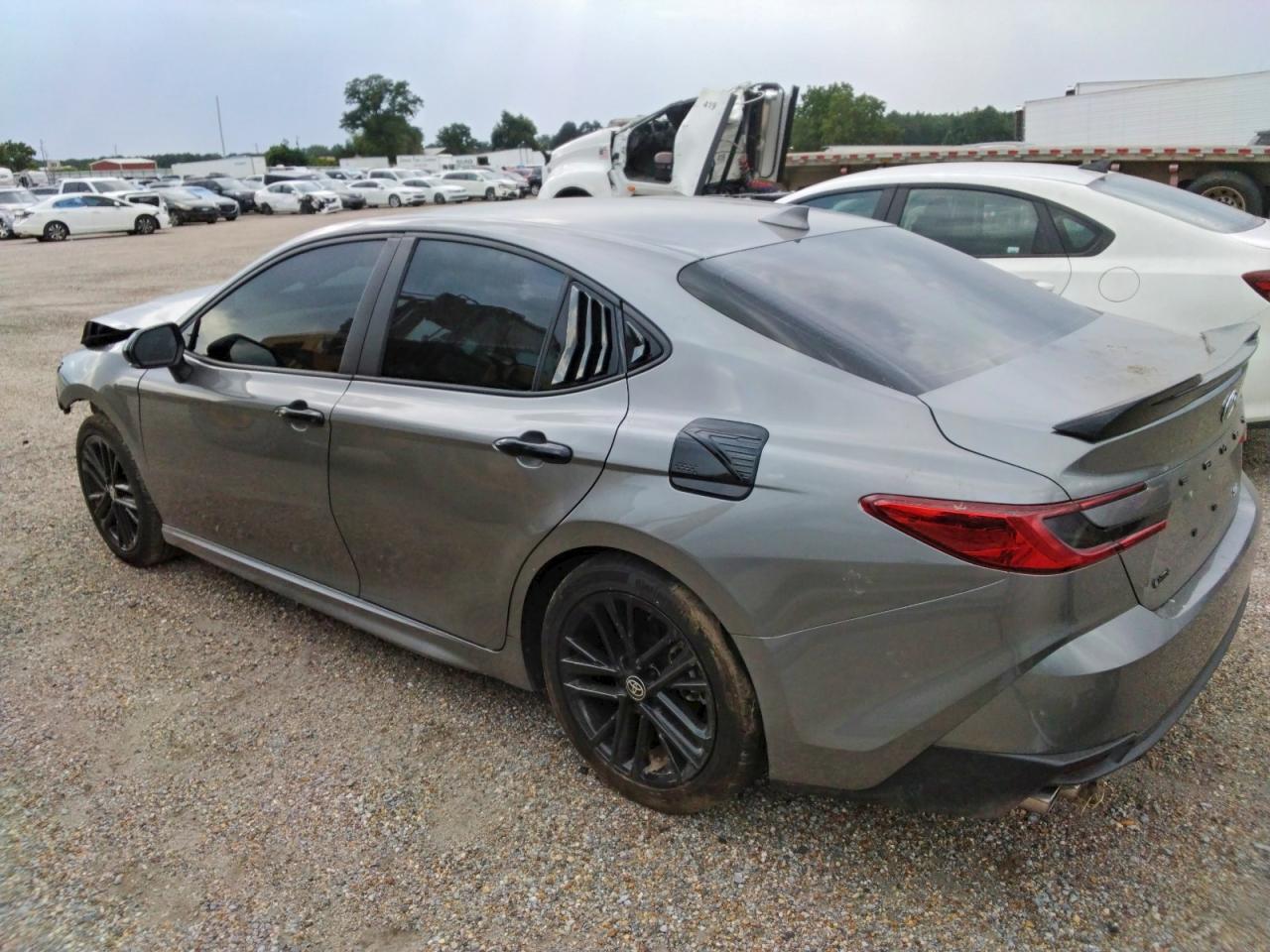 2025 Toyota Camry Se - Image 2