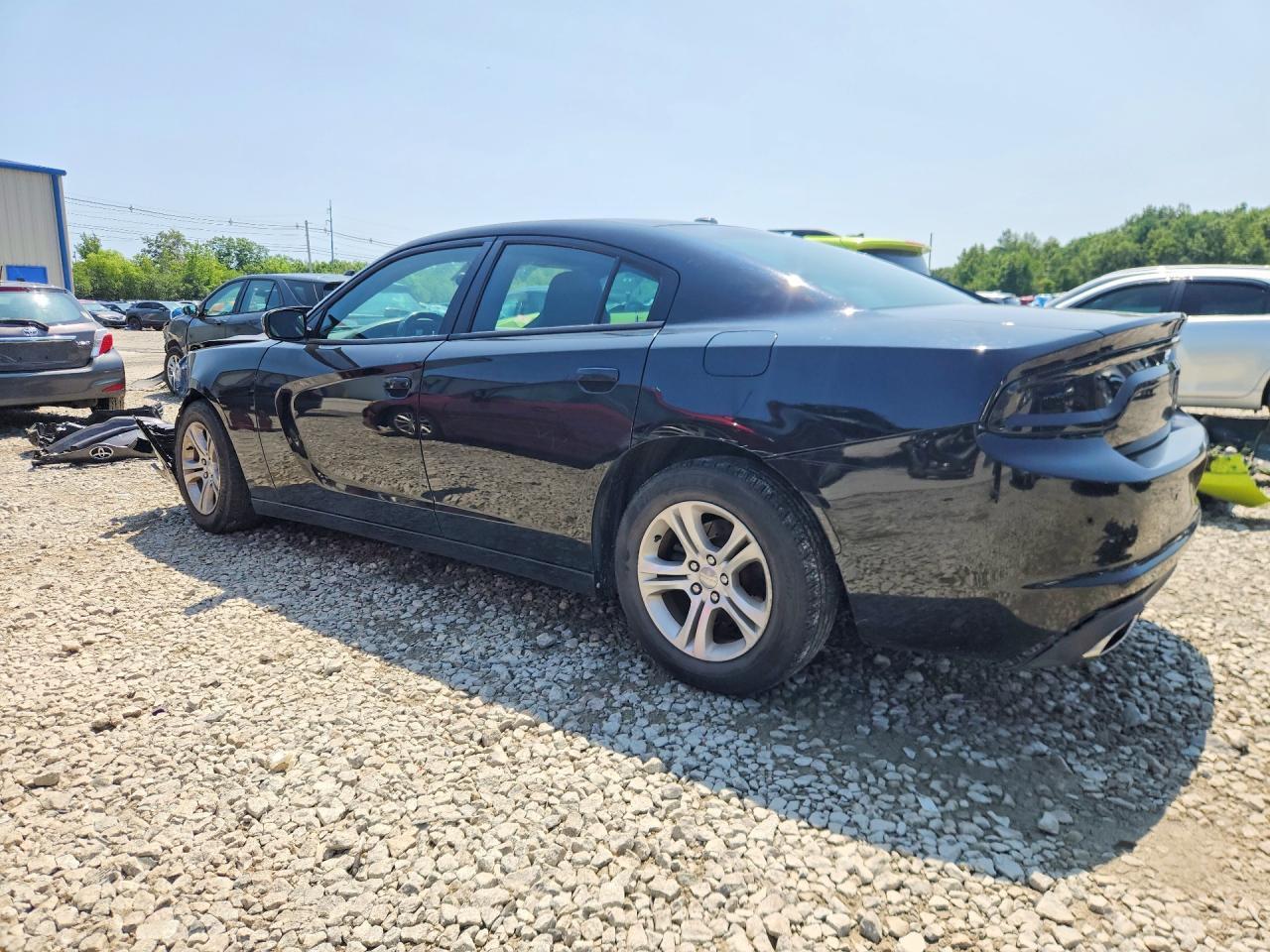 2019 Dodge Charger Sxt - Image 2