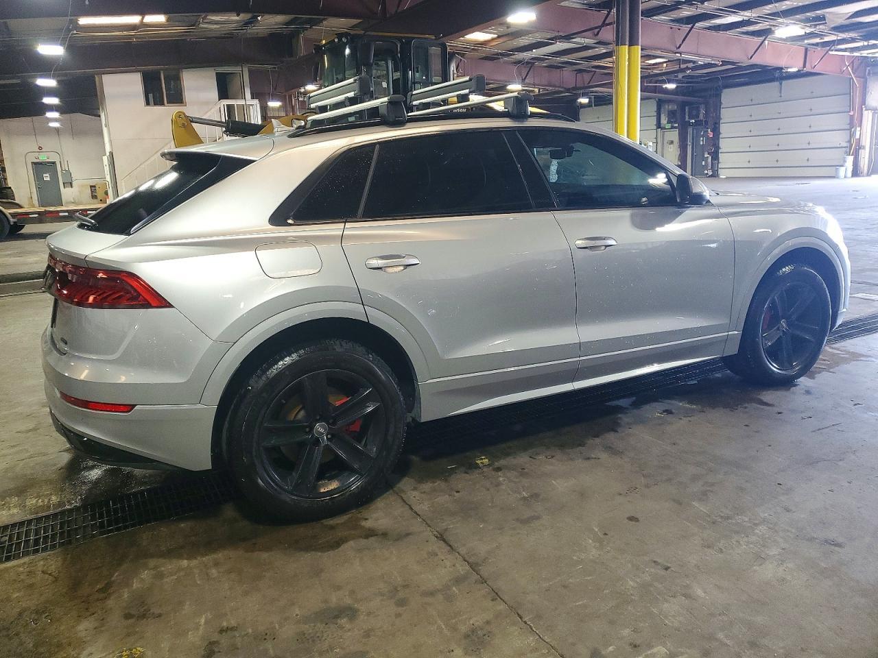2019 Audi Q8 Premium - Фото 3